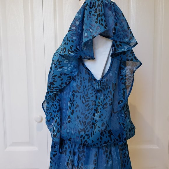 Miley Cyrus & Max Azria Leopard design - Picture 6 of 7